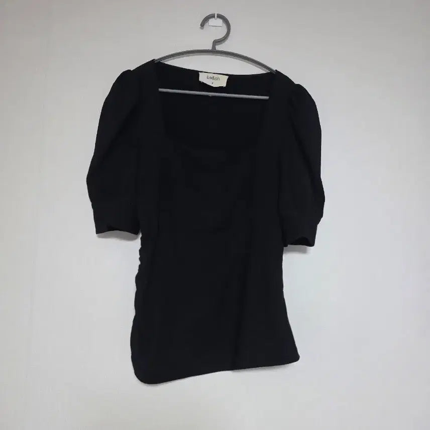 [BUNJANG] ba&amp;sh Black Puff Sleeve Blouse / ba&amp;sh 블랙 퍼프 블라우스