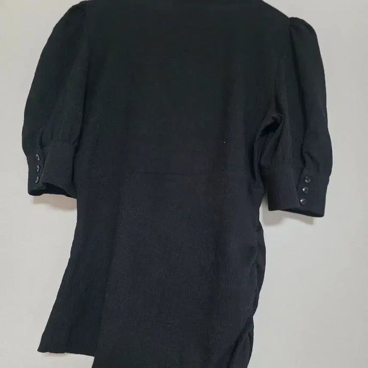[BUNJANG] ba&amp;sh Black Puff Sleeve Blouse / ba&amp;sh 블랙 퍼프 블라우스