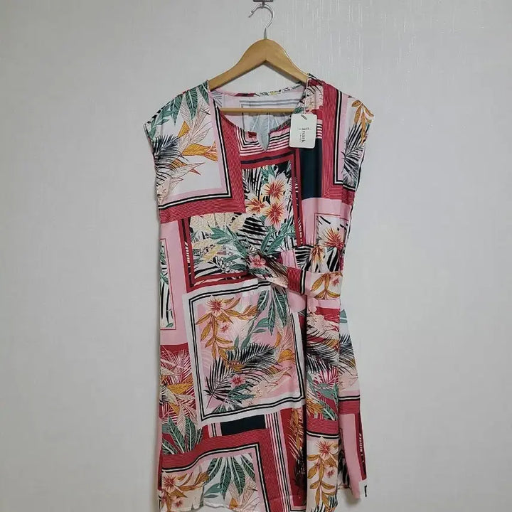 [BUNJANG] Seimark Floral Pattern Midi Dress (Pink, Short Sleeve) / SEIMARK플라워 패턴 원피스 새제품