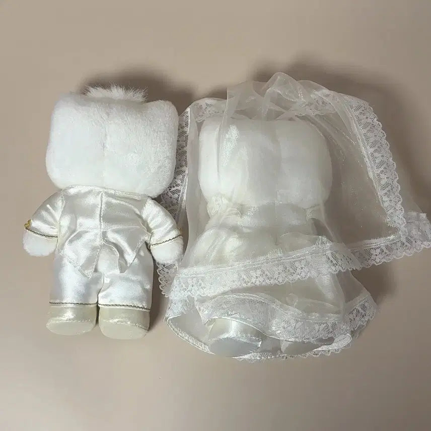 [BUNJANG] Vintage Hello Kitty Wedding Kitty Plush (approx. 15cm) / 고전키티 키티인형 웨딩키티 키티 다니엘 결혼