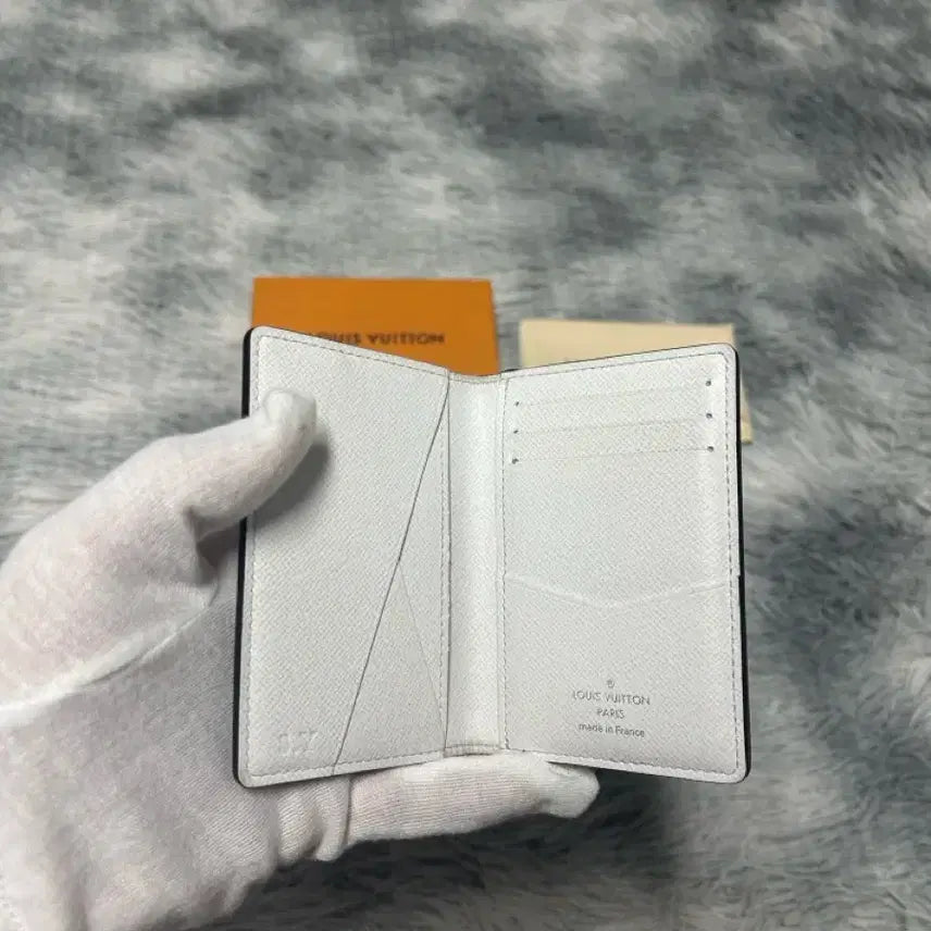 [BUNJANG] Louis Vuitton Monogram Organizer White / [당일배송] 루이비통 모노그램 오거나이저 화이트