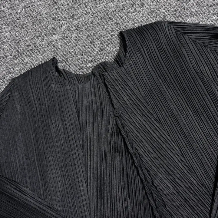 [BUNJANG] Pleats Please Issey Miyake Cardigan / 플리츠 플리즈 이세이 미야케 가디건