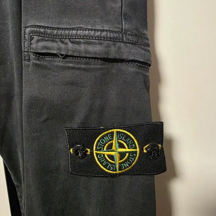 [BUNJANG] Stone Island Genuine Semi Cargo Pants / 스톤아일랜드 정품 세미카고팬츠