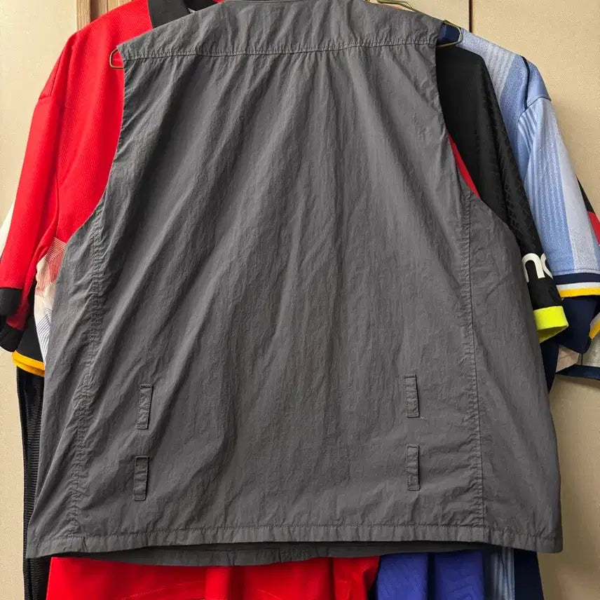 [BUNJANG] Ten C Midlayer Vest 50 Dark Grey / Ten c 미드레이어 조끼 50 다크그레이