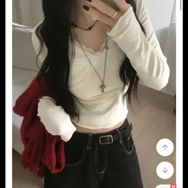 [BUNJANG] White Lace Slim Ribbed Long Sleeve Top / 레이스 슬림 골지 긴팔티 화이트 레이스 롱슬리브 탑