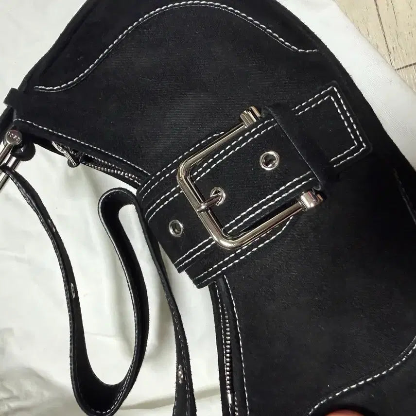 [BUNJANG] OSOI Hobo Brocle Shoulder Bag Denim Black / 오소이 호보 브로클 데님블랙