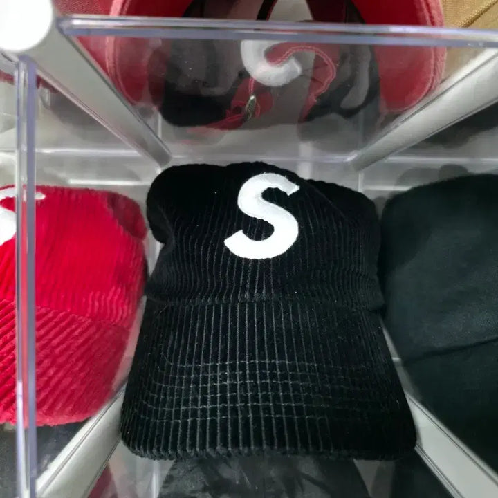 [BUNJANG] Supreme Corduroy S Logo 6-Panel Black / 슈프림 코듀로이 S 로고 6-패널 블랙 - 24FW
