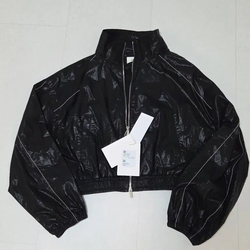 [BUNJANG] Matin Kim Coated Crop Blouson Jumper Black S / 새상품 마뗑킴 코팅 크롭 블루종 점퍼 블랙 S
