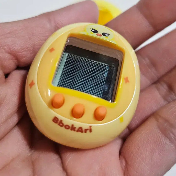 [BUNJANG] Bbok-ari Tamagotchi / 뽁아리 다마고치