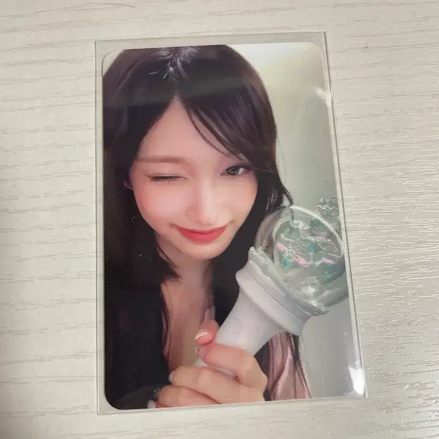 [BUNJANG] IVE Leeseo Official Lightstick Photocard / 아이브 이서 응원봉 포토카드