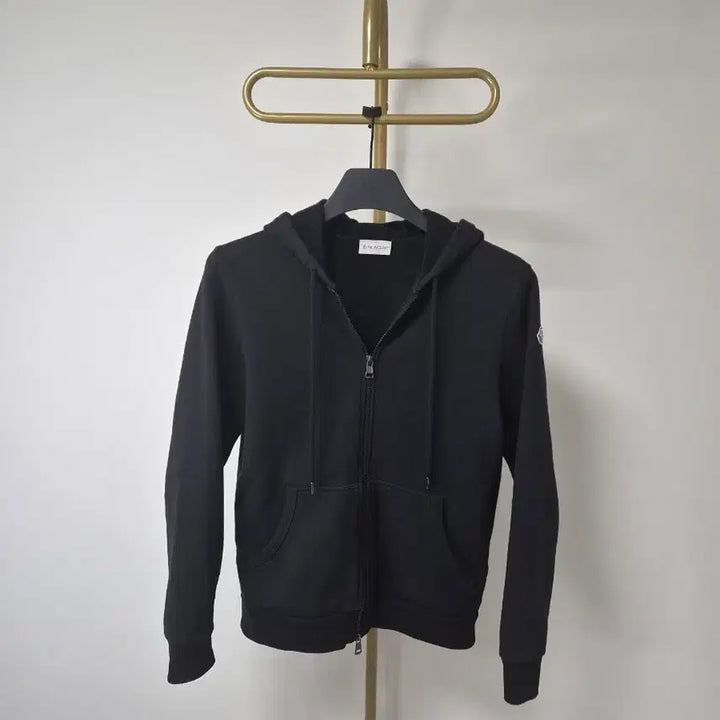 [BUNJANG] Moncler Zip-Up Hoodie Size S (95) / [s] 몽클레어 후드집업