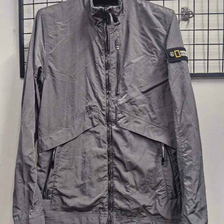 [BUNJANG] National Geographic KANIS Stand Collar Windbreaker Jacket / 100-105XL 내셔널지오그래픽 카니스 스탠 카라 바람막이 자켓.
