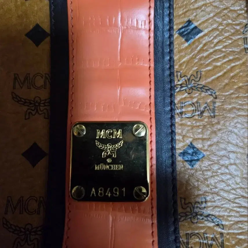 [SOLD OUT] MCM 비세토스 오렌지 스트라이프 토트백