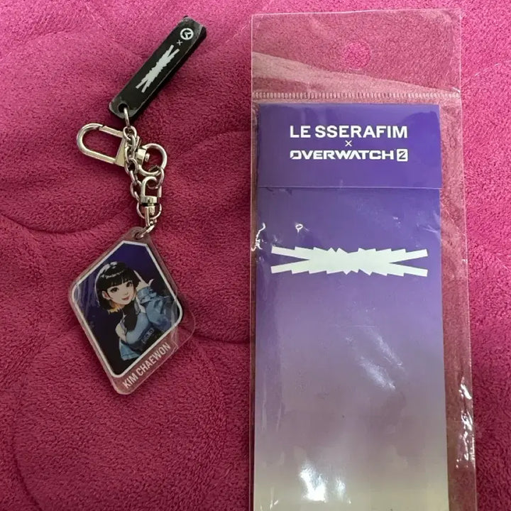 [BUNJANG] LE SSERAFIM Kim Chaewon Overwatch Keyring / 르세라핌 김채원 오버워치 키링