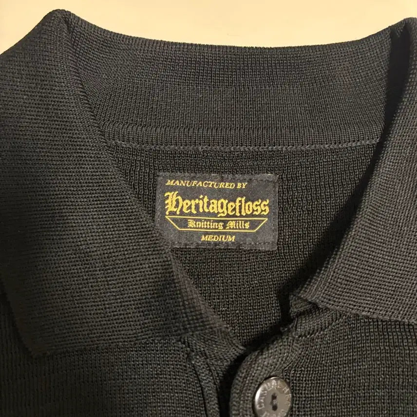 [BUNJANG] Heritageplus Acrylic Collar Short Sleeve T-Shirt / 헤리티지플로스 Acrylic 카라 반팔티