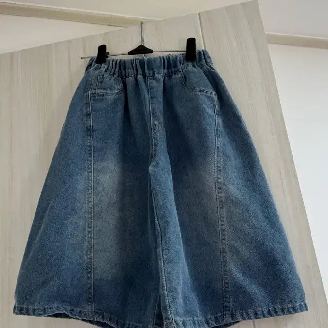 [BUNJANG] Denim Wide Shorts Pants (Size 150) / 유아 반바지
