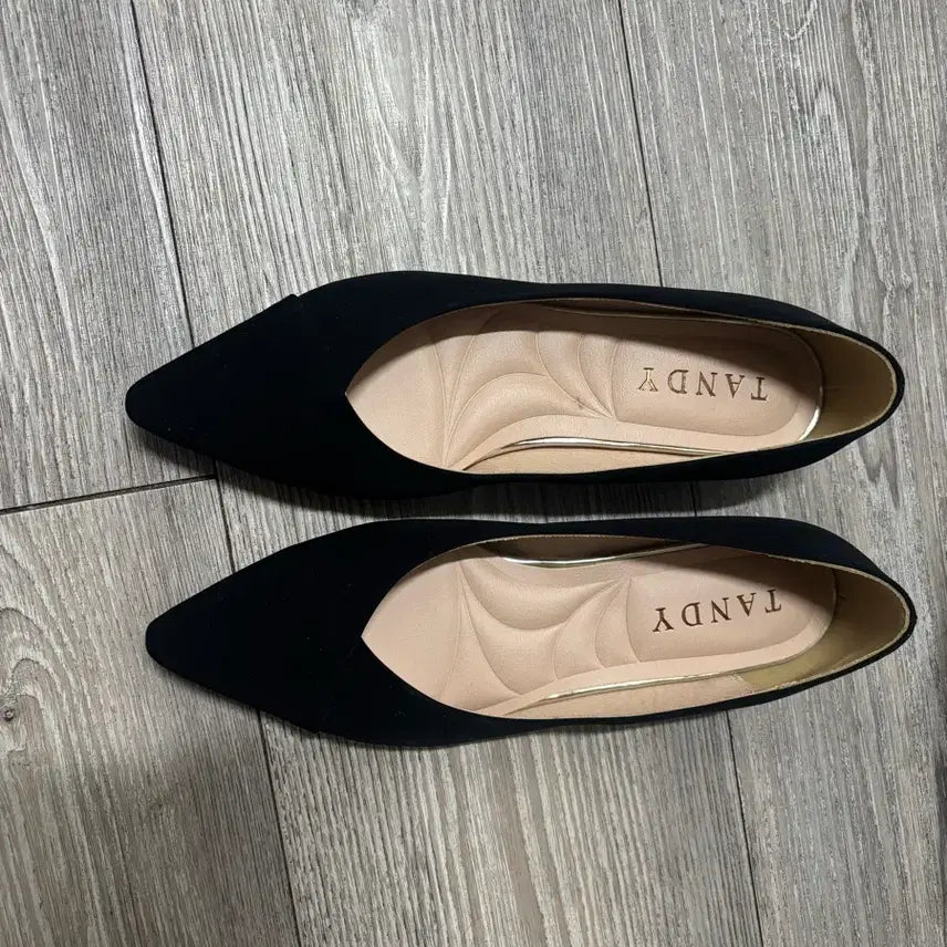 [BUNJANG] Tandy Suede Low-Heel Pumps / 탠디 구두