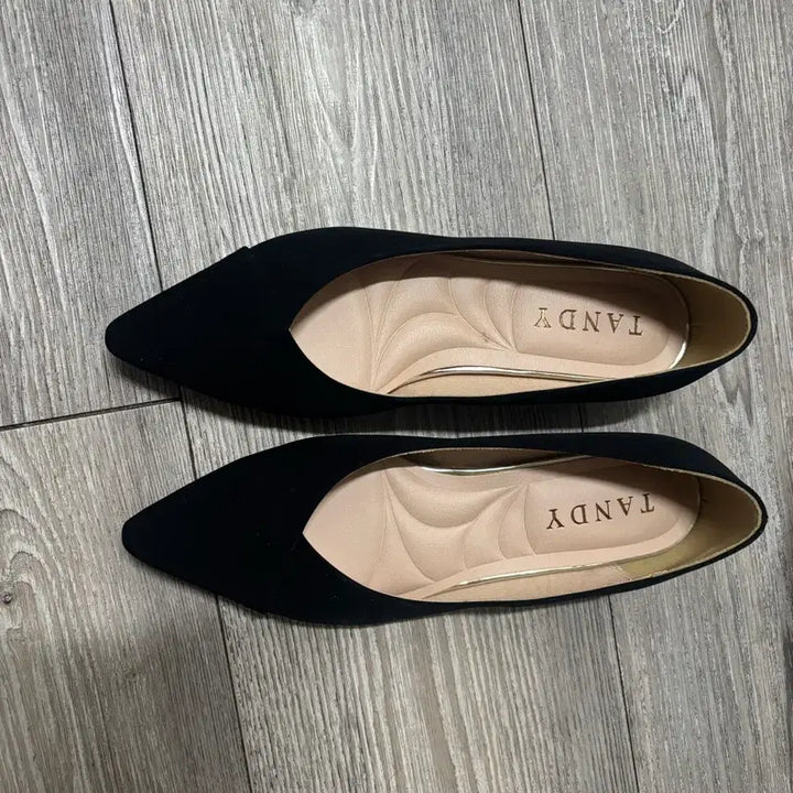 [BUNJANG] Tandy Suede Low-Heel Pumps / 탠디 구두