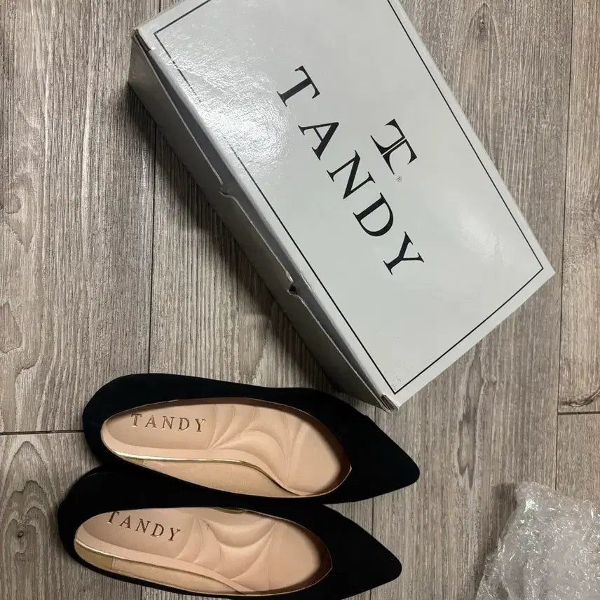 [BUNJANG] Tandy Suede Low-Heel Pumps / 탠디 구두