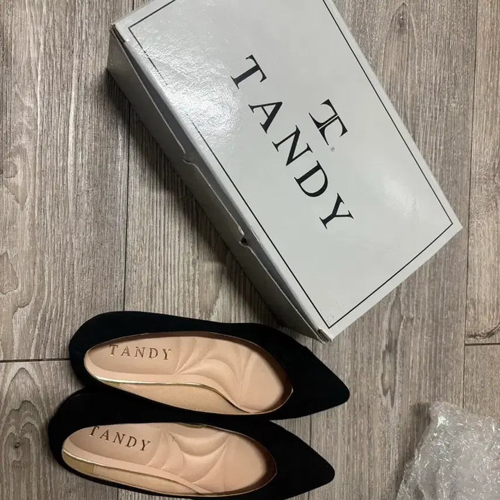 [BUNJANG] Tandy Suede Low-Heel Pumps / 탠디 구두