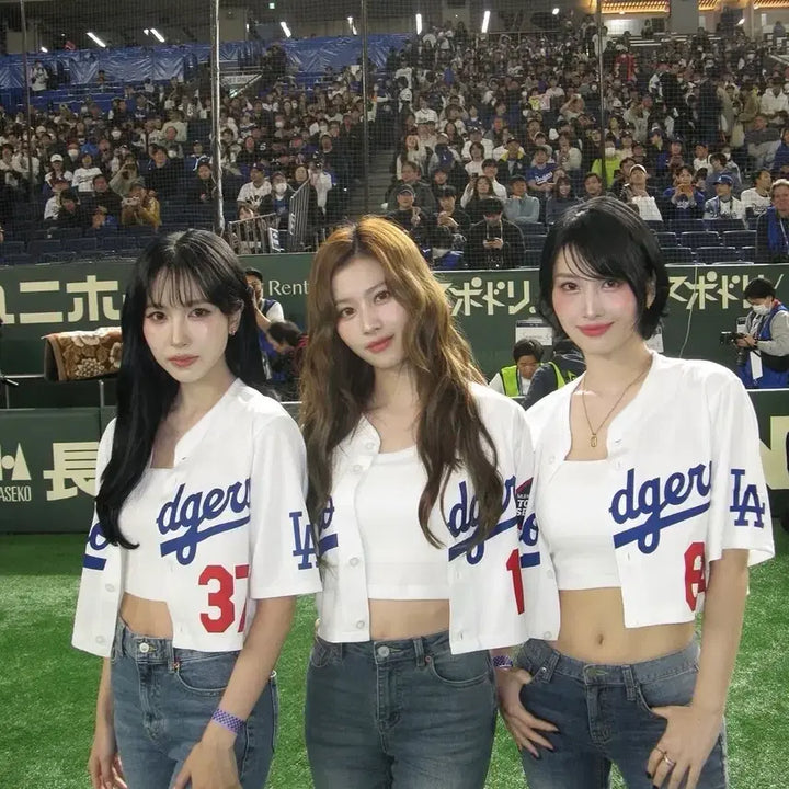 [BUNJANG] Clishere Icing Semi Low-Rise Jeans (Twice Momo Wear) / [트와이스 모모 착용]클리시어 아이싱 세미 로우라이즈진 청바지 icing