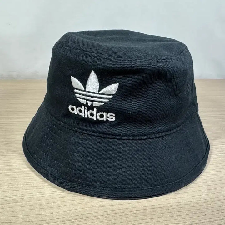 [BUNJANG] Adidas Black Bucket Hat / 아디다스 검정색 벙거지 모자