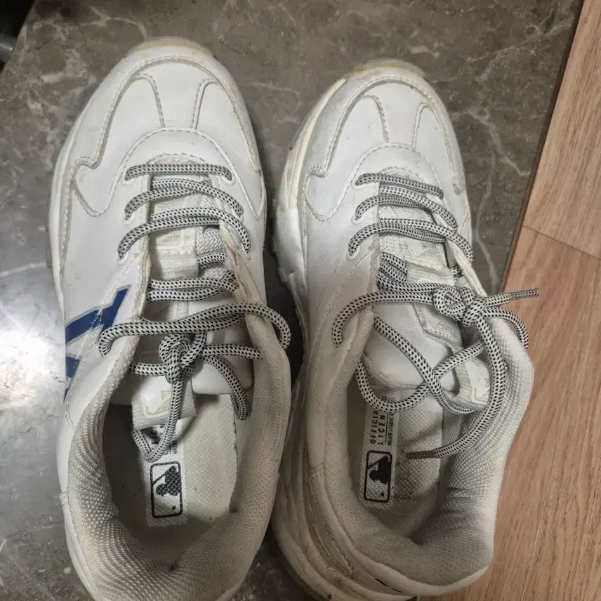 [BUNJANG] MLB Big Ball Chunky Sneakers Blue LA Logo / 엠엘비 빅볼청키 어글리슈즈 250