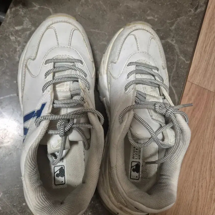 [BUNJANG] MLB Big Ball Chunky Sneakers Blue LA Logo / 엠엘비 빅볼청키 어글리슈즈 250