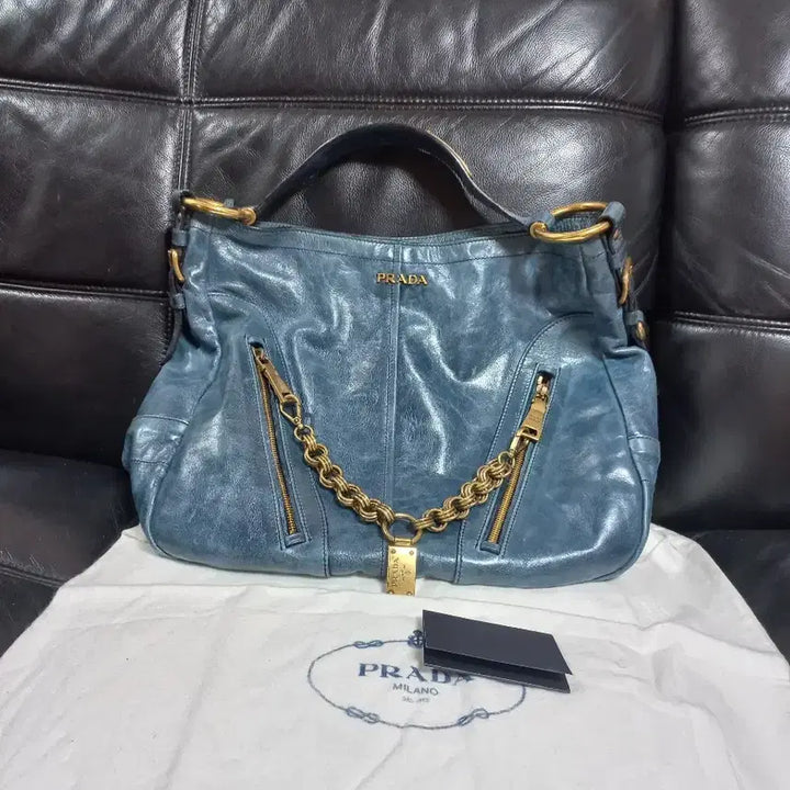 [BUNJANG] Prada Leather Chain Shoulder Bag Blue / 프라다 가죽 체인 숄더백 블루