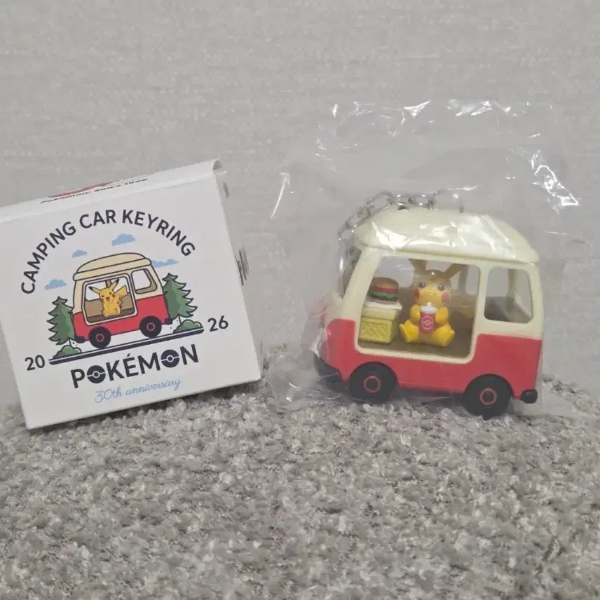 [BUNJANG] Lotte 30th Anniversary Camping Car Keychain (Pikachu) / 롯데리아 30주년 캠핑카 키링 (피카츄)