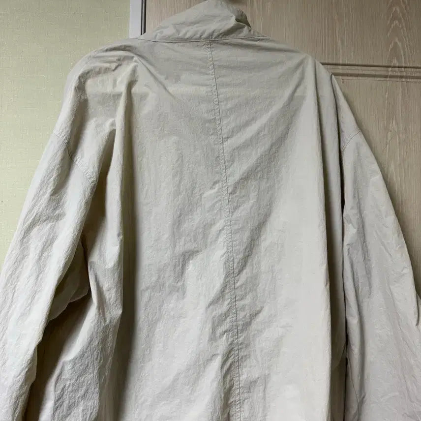 [BUNJANG] Beige Windbreaker Jacket / 베이지 바람막이