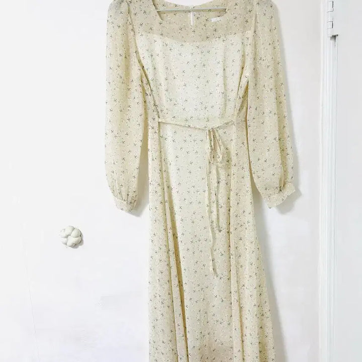 [BUNJANG] ATTRANGS Chiffon Long Dress Yellow Floral Pattern / 아뜨랑스 쉬폰원피스 쉬폰롱원피스 여름원피스 55-66