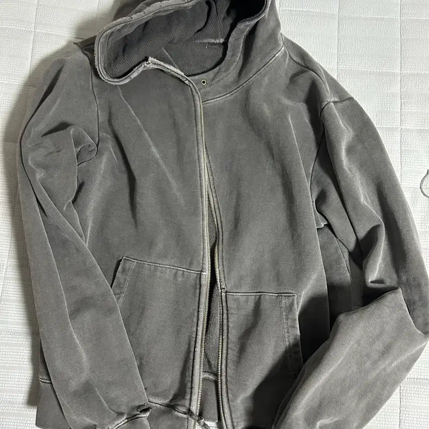 [BUNJANG] Surface Edition Distressed Hoodie Zip-up M Size / 서피스에디션 디스트로이드 후드집업 M사이즈