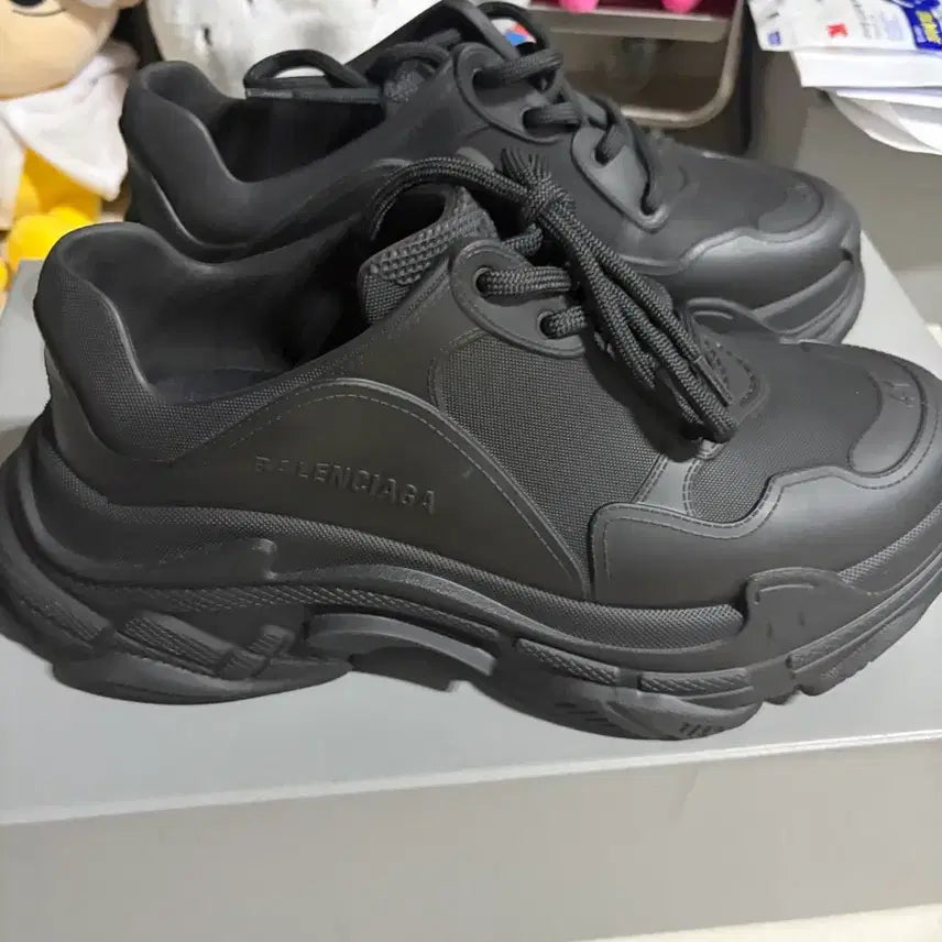 [BUNJANG] Balenciaga Triple S All Black Size 41 / 새상품급 발렌시아가 트리플S 올블랙 41
