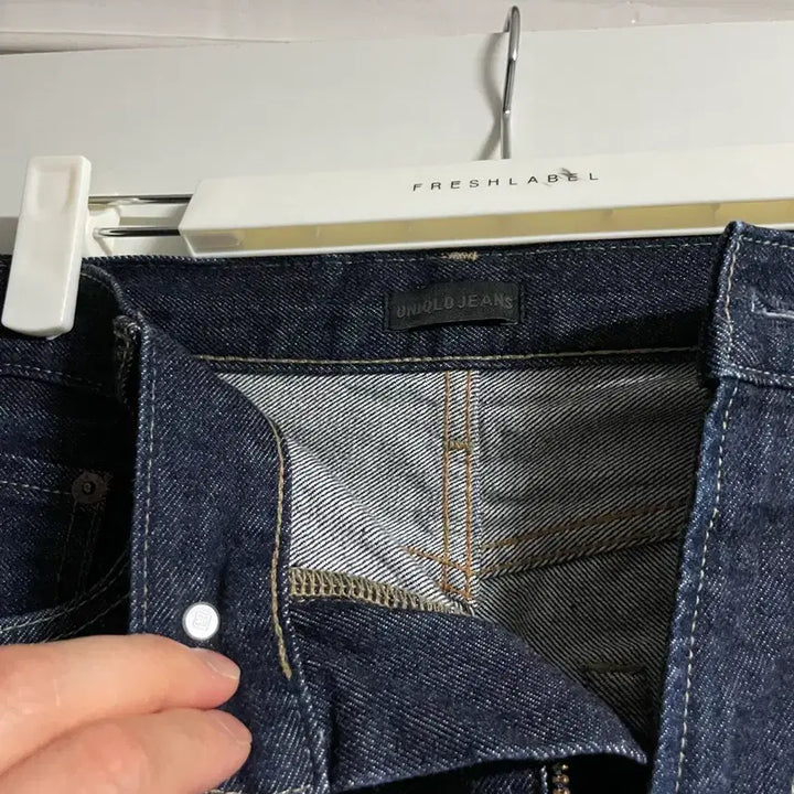 [BUNJANG] Uniqlo Regular Straight Denim Jeans Size 33 / 유니클로 레귤러 스트레이트 데님 33
