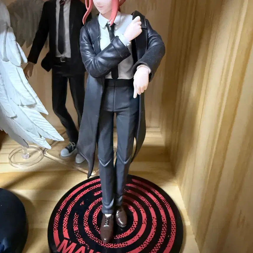 [BUNJANG] Chainsaw Man Makima Figure / 체인소맨 마키마 피규어