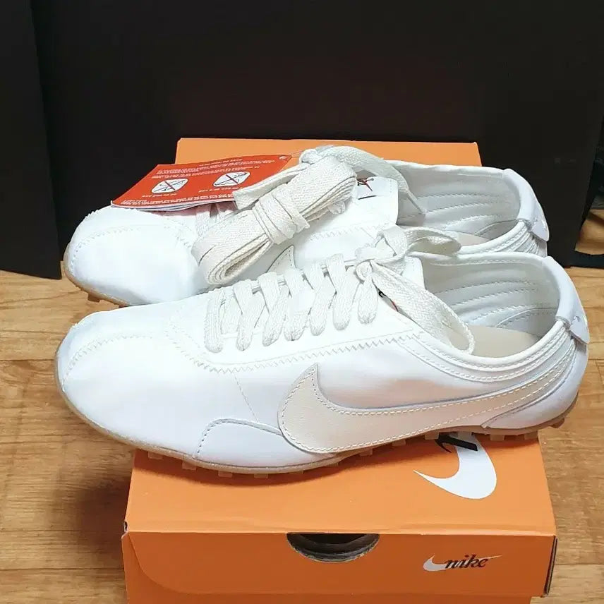 [BUNJANG] Nike Dunk Low "White Gum" Summit White Light Brown (W235) / 나이키 문 슈 OG 서밋 화이트 검 라이트 브라운 (W235)