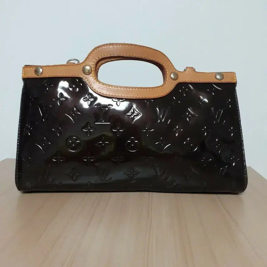 [BUNJANG] Louis Vuitton Roxbury Drive Monogram Vernis Amarante Tote Bag M91309 / 루이비통 룩스부리 드라이브 모노그램 베르니 아마랑뜨 버건디