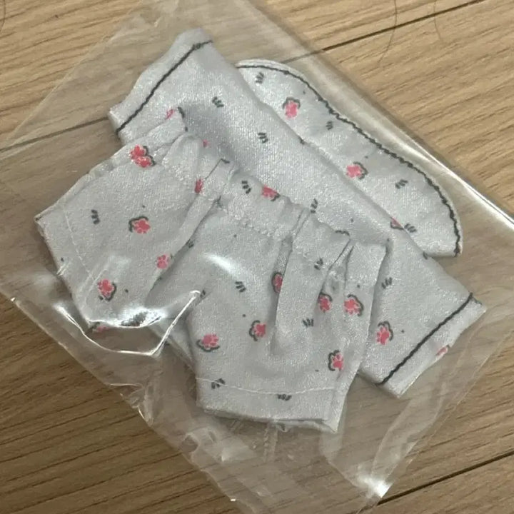 [BUNJANG] PLAVE Eunho 15cm Doll Pajamas (Fanmade) / 플레이브 비공굿 은호 잠옷 (15깅)