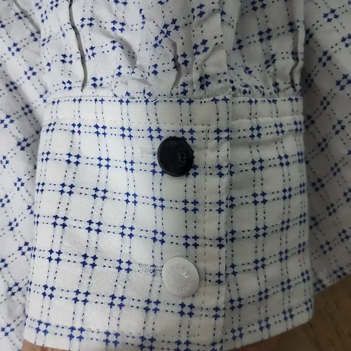 [BUNJANG] Lucky Chouette 2021 Check Frill Blouse / 럭키슈에뜨(2021) 체크 프릴 블라우스 팔아요
