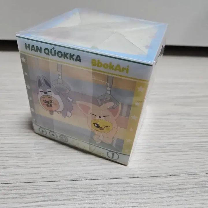 [BUNJANG] Stray Kids Toy World Japan Memo Cube Post-it / 스트레이키즈 스키즈 스키주 토이월드 일본 메모큐브 포스트잇
