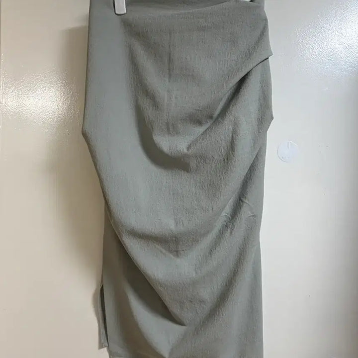[BUNJANG] Naive Silhouette Shirring Midi Skirt (M) / 나이브실루엣 셔링 스커트 M