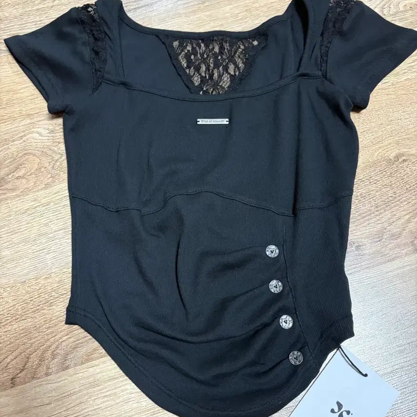 [BUNJANG] ETEOOME Bust Line Pintuck Detail Top / 에트오소메 Bust Line Pintuck Detail Top