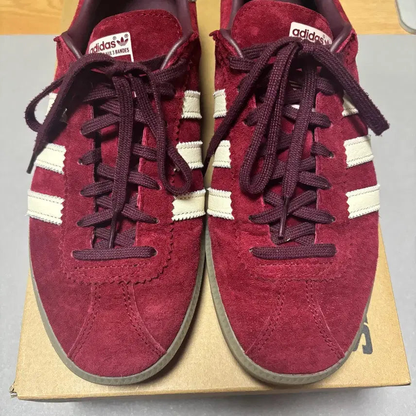[BUNJANG] Adidas Bermuda Burgundy Sneakers (265) / [265] 아디다스 버뮤다 버건디