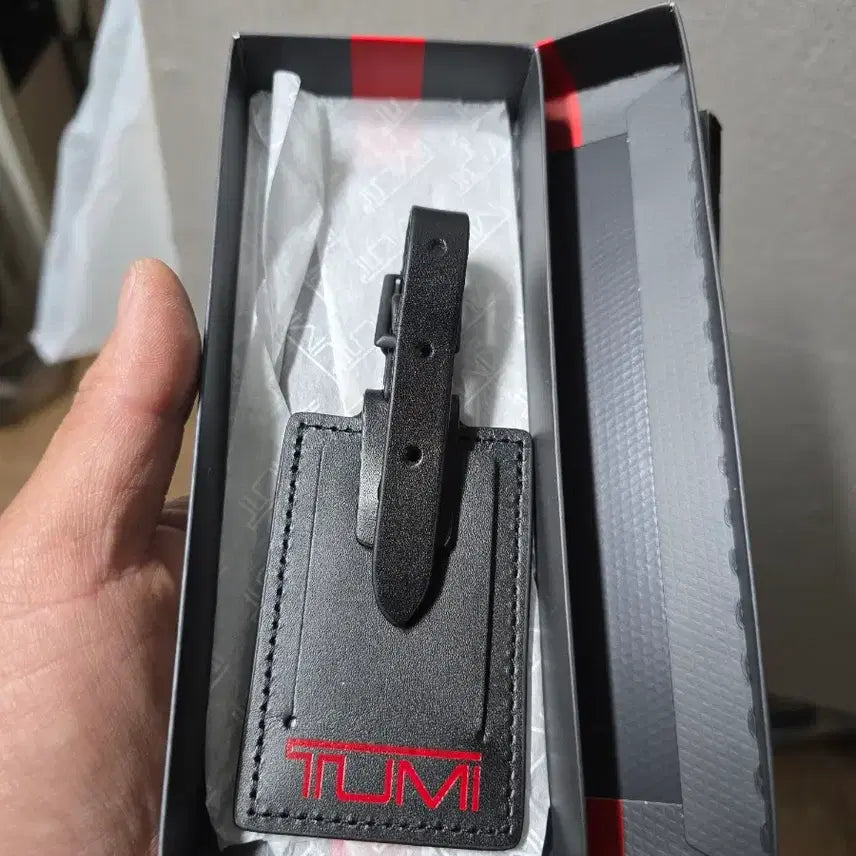 [BUNJANG] Tumi Black Leather Name Tag / TUMI 투미 블랙 가죽 네임택 새상품