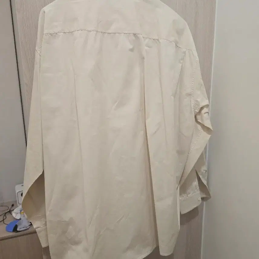 [BUNJANG] LEMAIRE Cotton Poplin Twisted Shirt Cream 48 / 르메르 코튼포플린 트위스티드 셔츠 크림 48