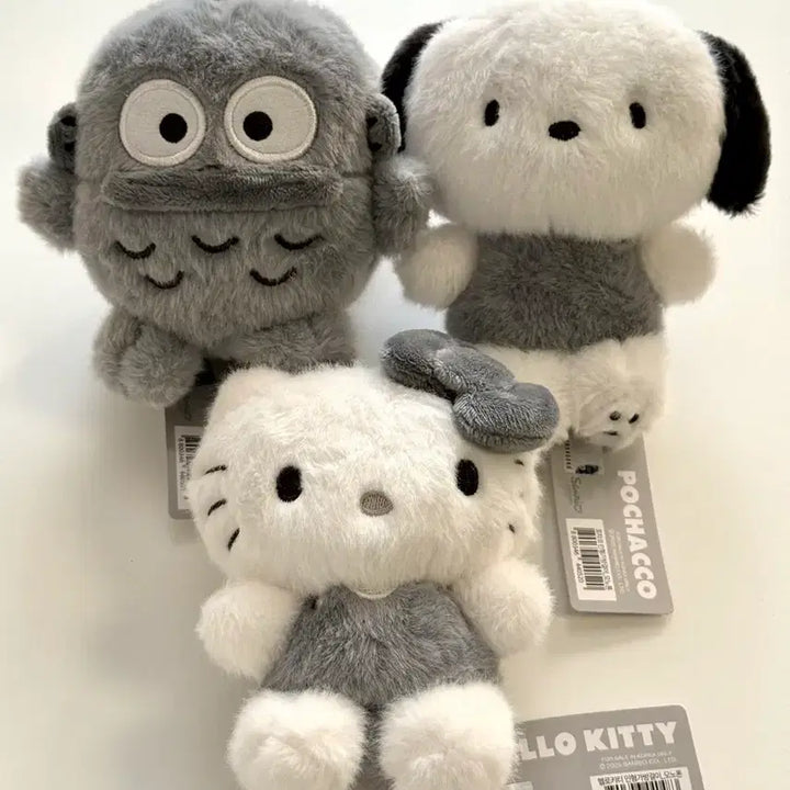 [BUNJANG] Sanrio Monotone Doll Keyring Set (14cm) / 산리오 모노톤 인형 키링 14cm 3종