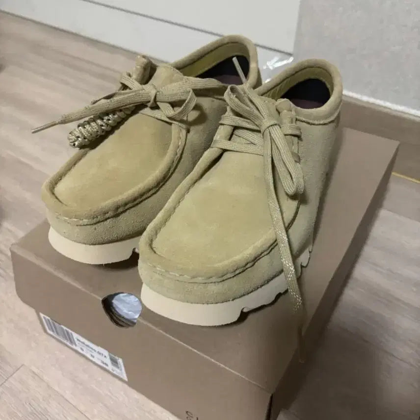[BUNJANG] Clarks Wallabee GORE-TEX Shoes (US 6 / EU 38) / (새상품)클락스 왈라비 고어텍스 240