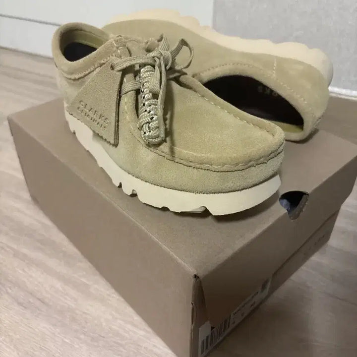 [BUNJANG] Clarks Wallabee GORE-TEX Shoes (US 6 / EU 38) / (새상품)클락스 왈라비 고어텍스 240