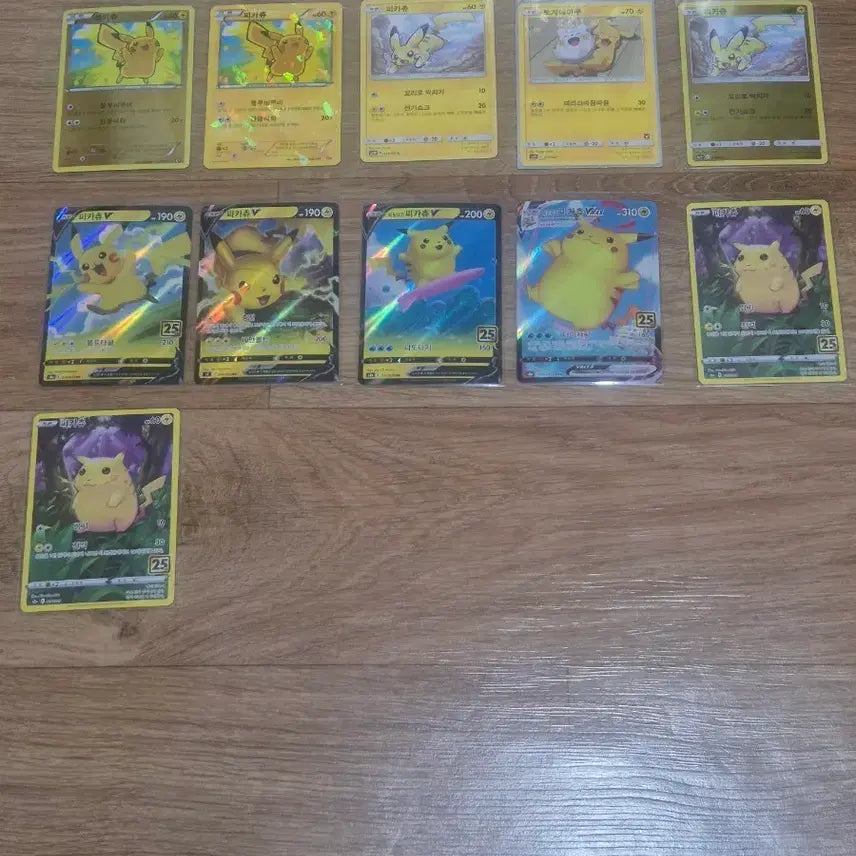 [BUNJANG] Pokemon Pikachu V/MAX Card Collection / 포켓몬 카드 피카츄 V/MAX 모음